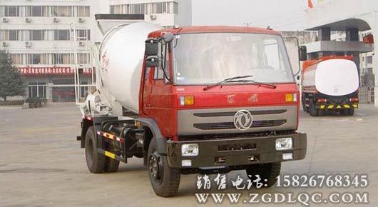 東風(fēng)6方混凝土攪拌運(yùn)輸車