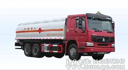 斯太爾雙橋化工液體運(yùn)輸車(chē)