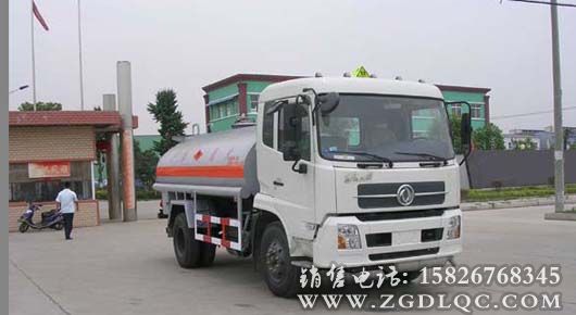 東風(fēng)天錦單橋加油車