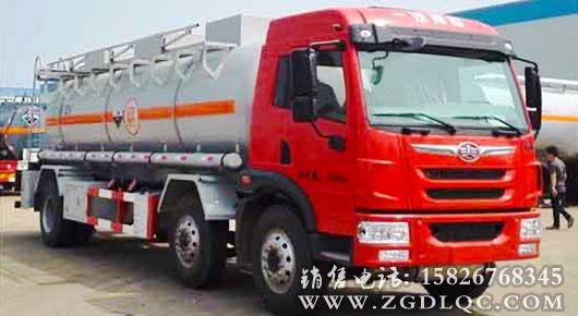 解放小三軸化工車