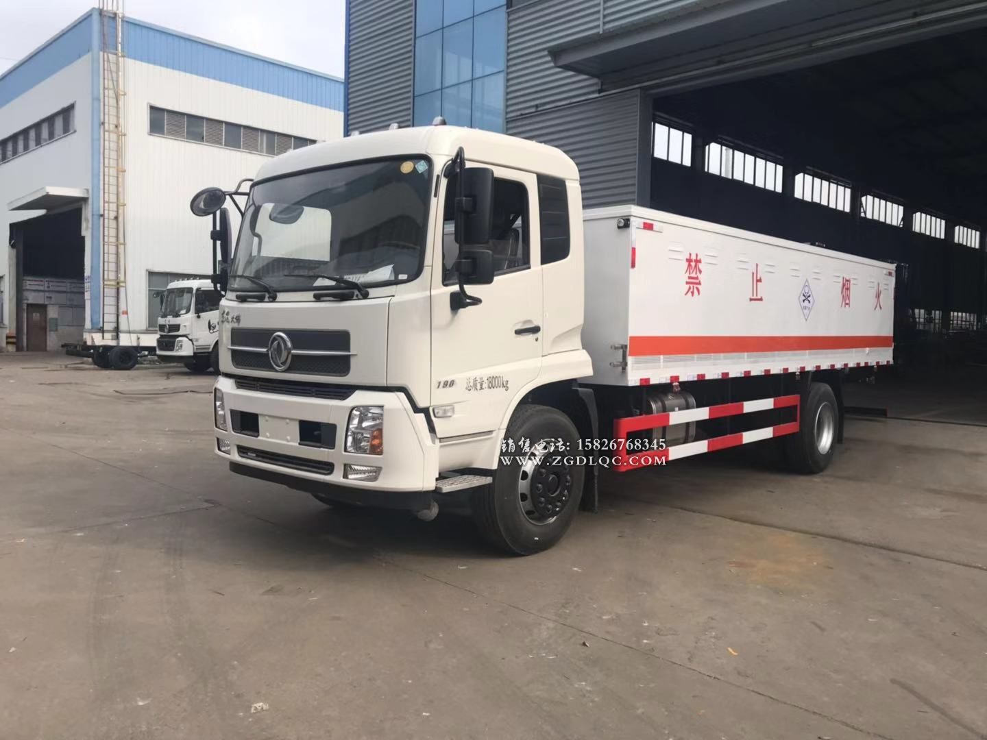 東風(fēng)天錦毒性氣體廂式運輸車