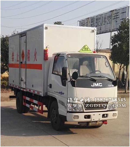 江鈴國(guó)五爆破器材運(yùn)輸車