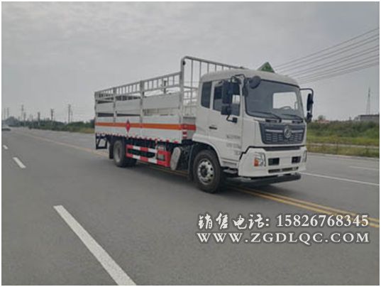 國(guó)六東風(fēng)天錦氣瓶車