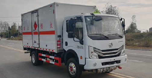 東風(fēng)易燃?xì)怏w廂式運(yùn)輸車(chē)