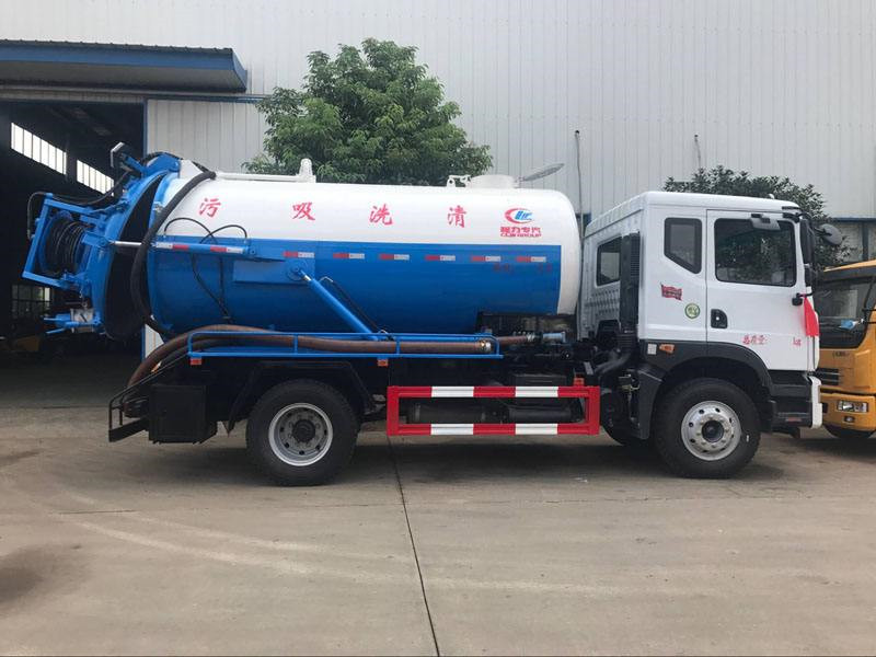 東風(fēng)D9清洗吸污車 東風(fēng)D9清洗吸污車