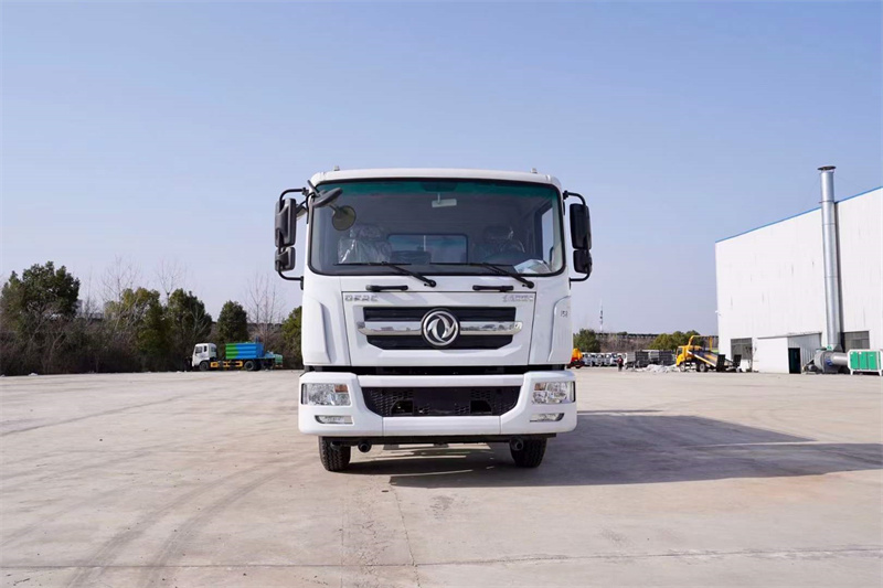 東風(fēng)D9灑水車 東風(fēng)D9灑水車