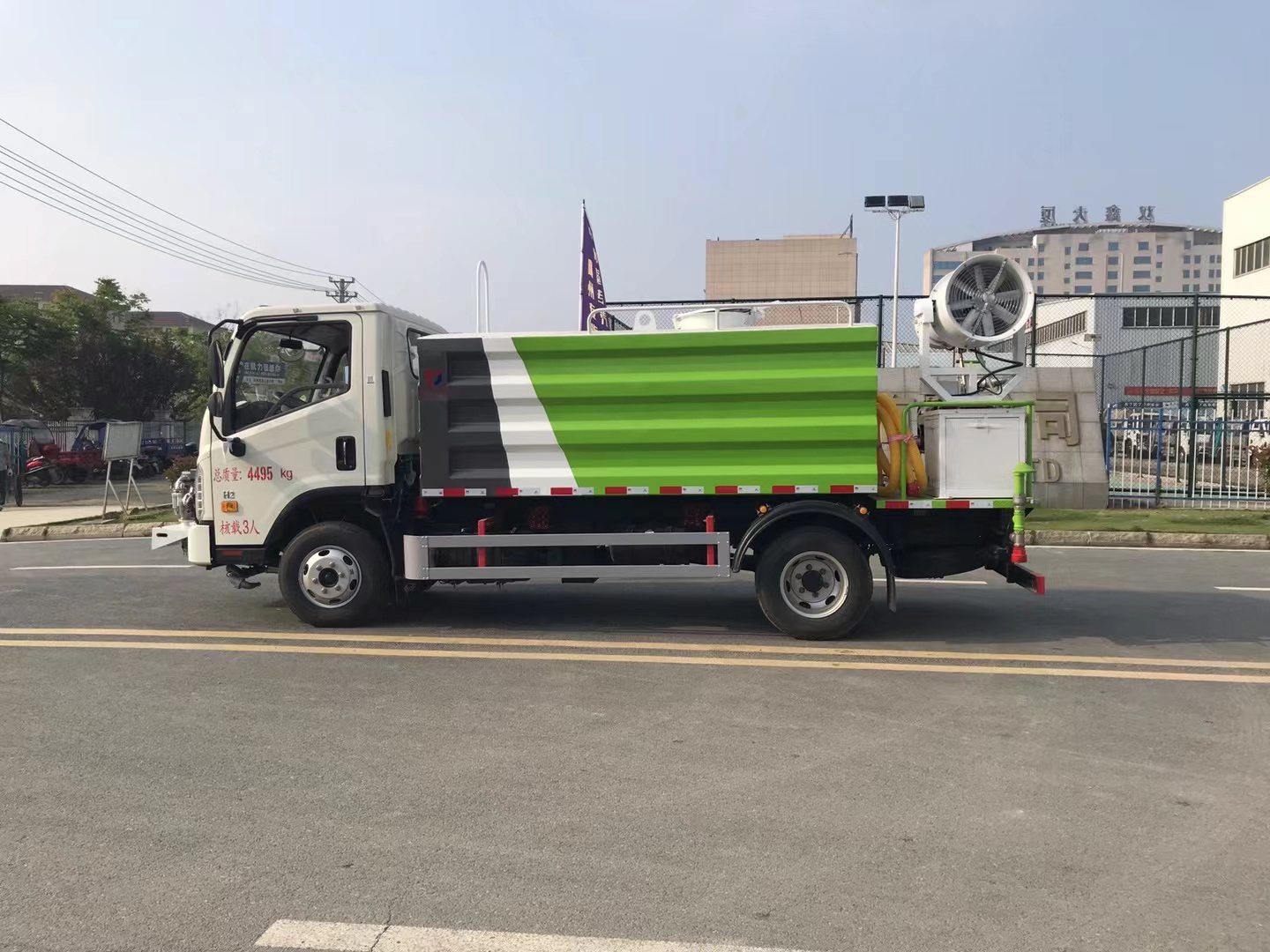 福田領(lǐng)航7方灑水車 福田領(lǐng)航7方灑水車