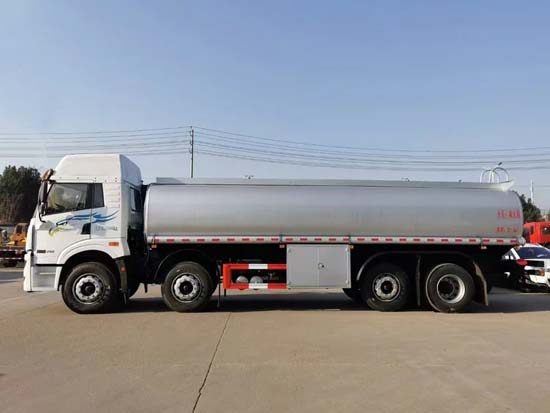 解放前四后六供液車 解放前四后六供液車