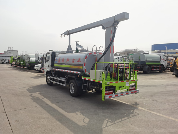 多功能抑塵車 多功能抑塵車